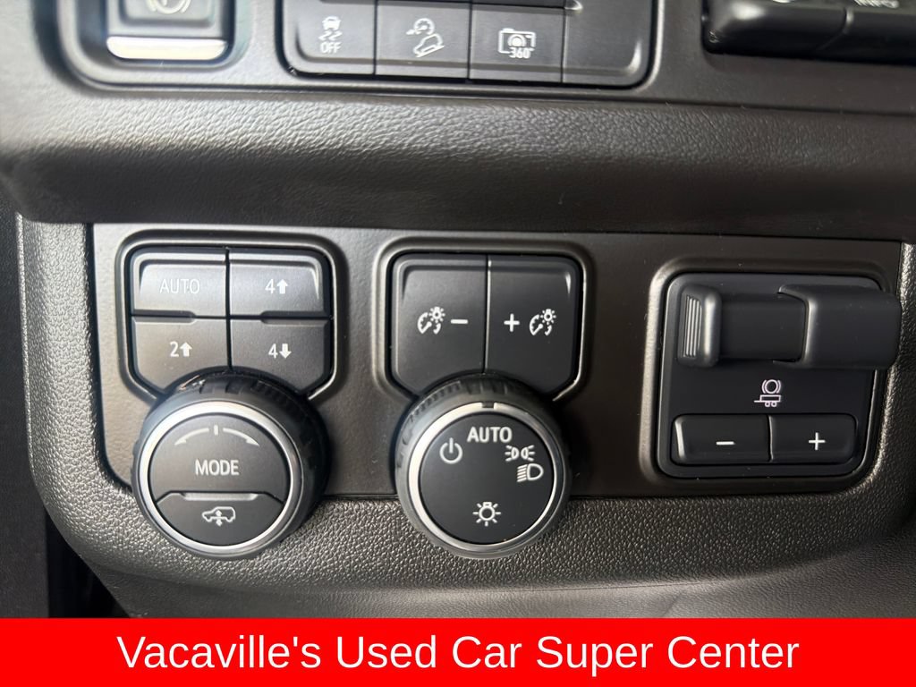 Used 2024 Chevrolet Tahoe High Country AWD/4WD image 23