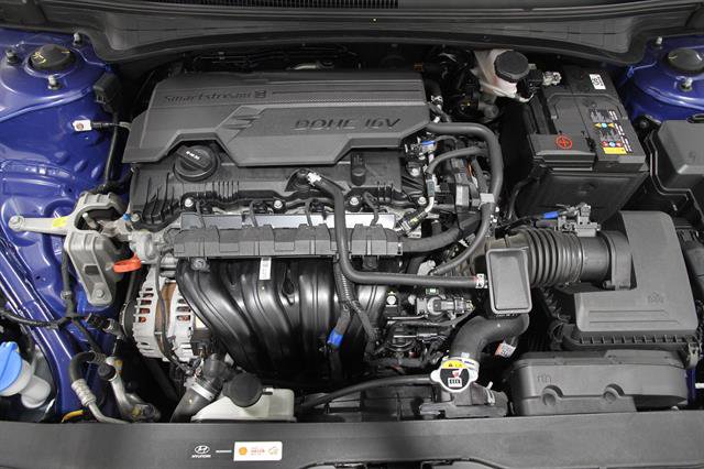 Used 2023 Hyundai Elantra Limited FWD image 20