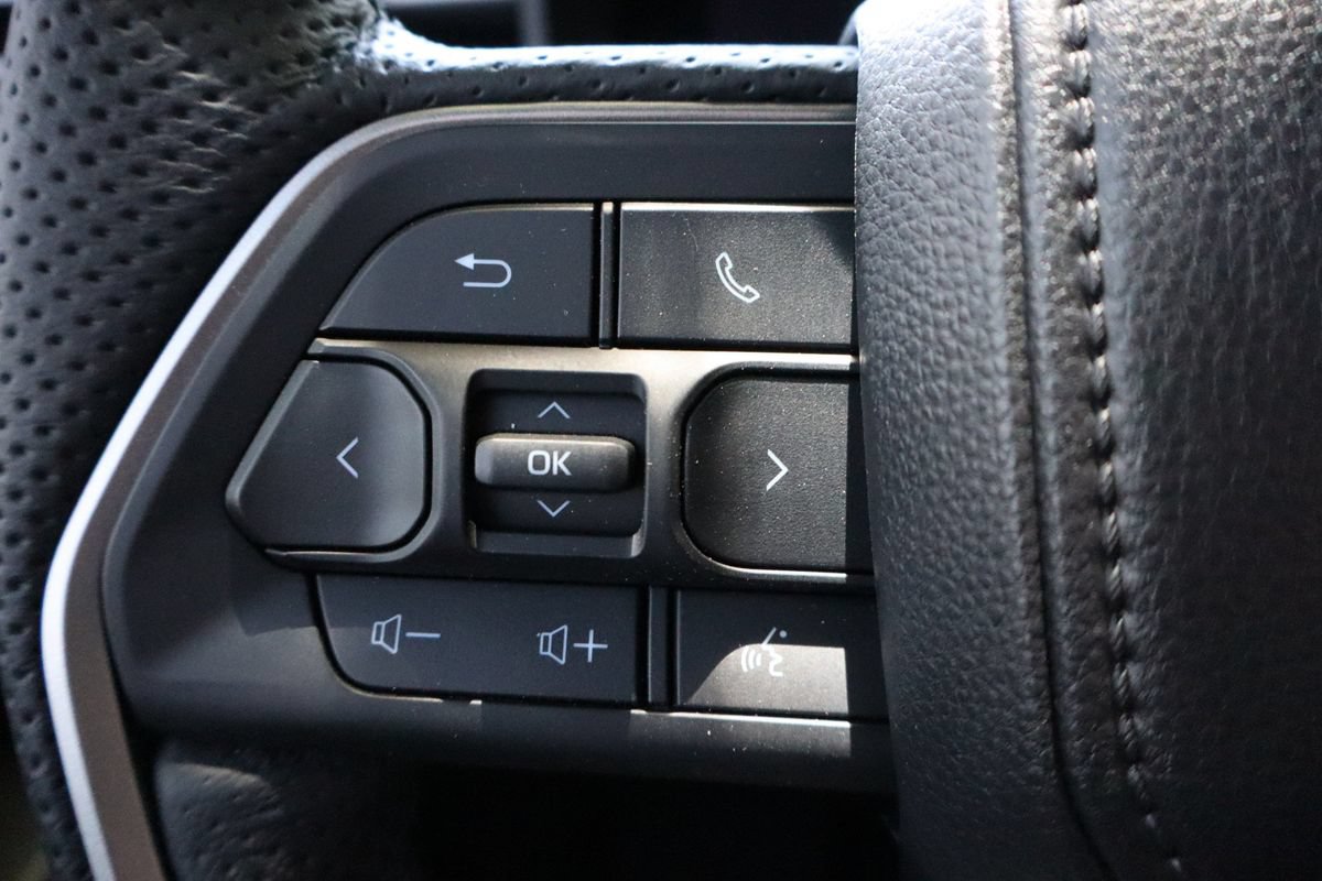 Used 2026 Toyota Tundra Limited w/ TRD Off-Road Package AWD/4WD image 29