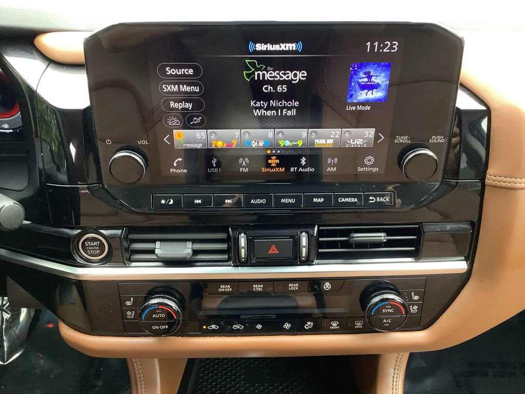 Used 2024 Nissan Pathfinder Platinum image 18