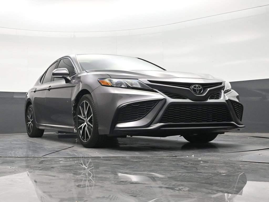 Used 2023 Toyota Camry SE w/ Convenience Package FWD image 26
