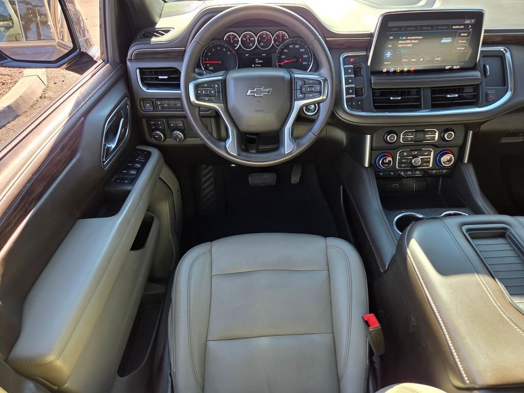 Used 2021 Chevrolet Suburban Z71 AWD/4WD image 18