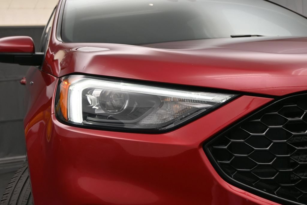 Certified 2021 Ford Edge ST-Line w/ Class II Trailer Tow Package AWD/4WD image 4
