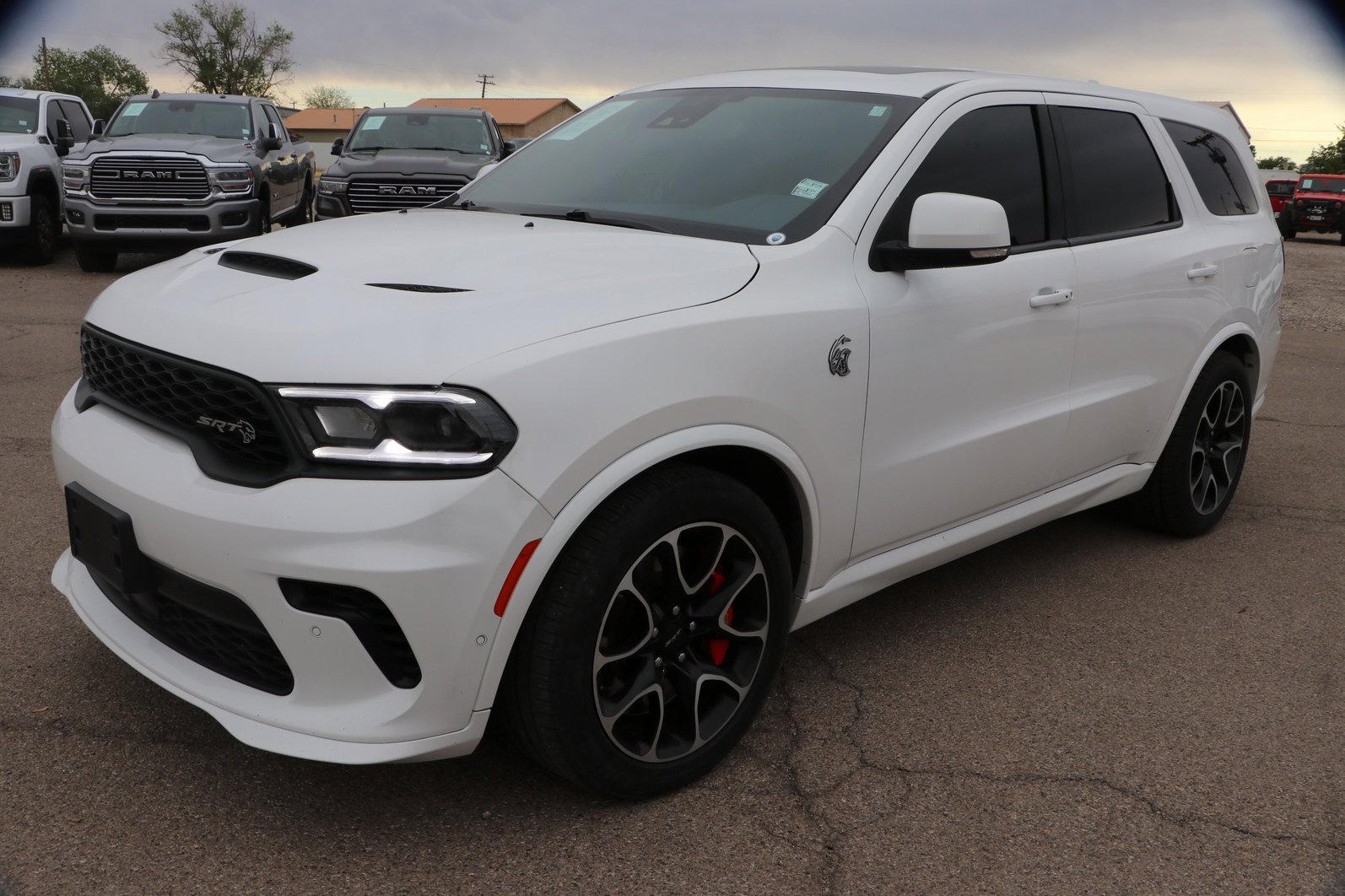 Used 2021 Dodge Durango SRT Hellcat w/ Technology Group AWD/4WD image 3