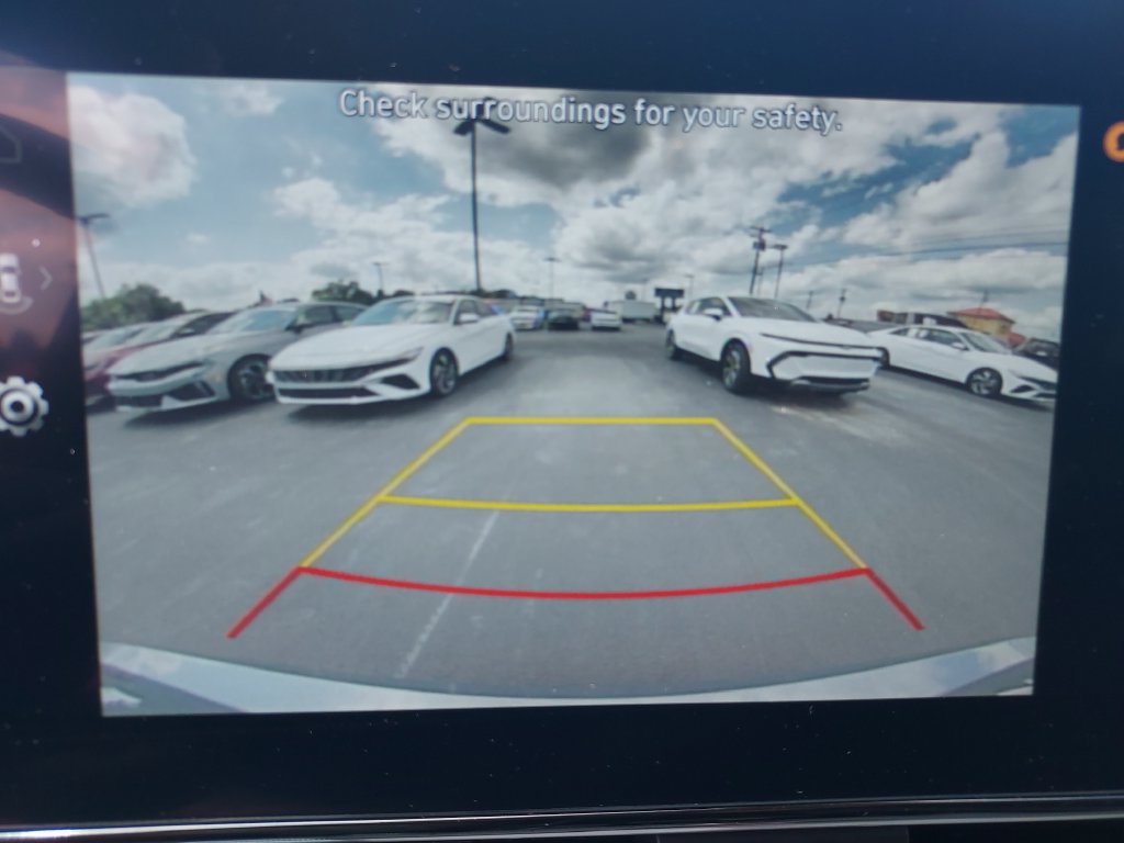 Used 2024 Hyundai Elantra SEL w/ Convenience Package FWD image 23