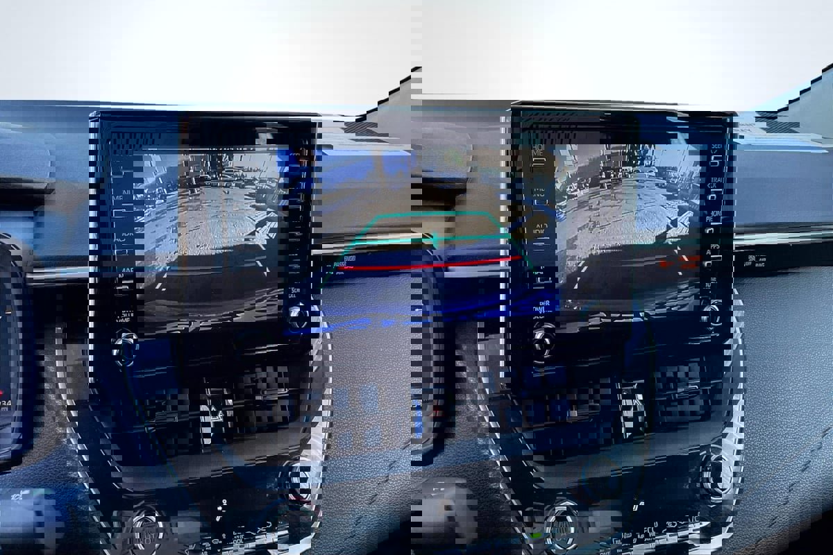 Used 2020 Toyota Corolla LE FWD image 21