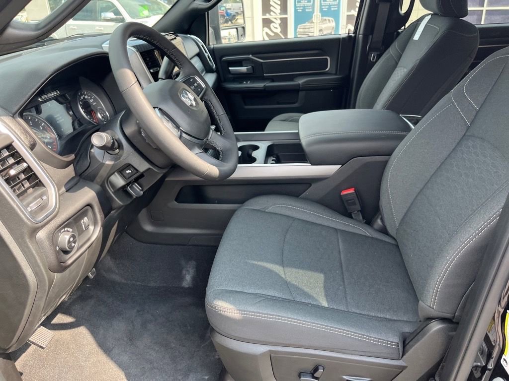 Used 2025 RAM 2500 Big Horn image 9