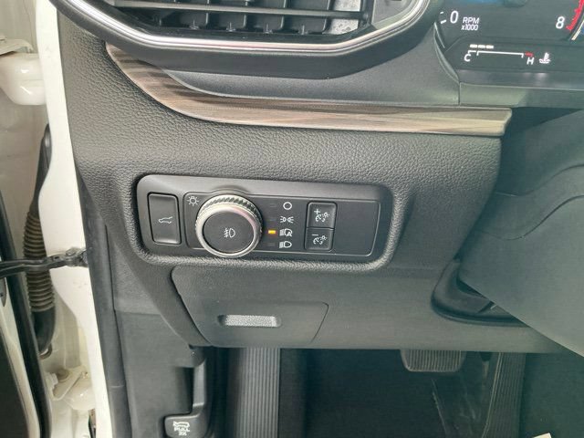 Used 2022 Ford Explorer Limited w/ Equipment Group 301A AWD/4WD image 24