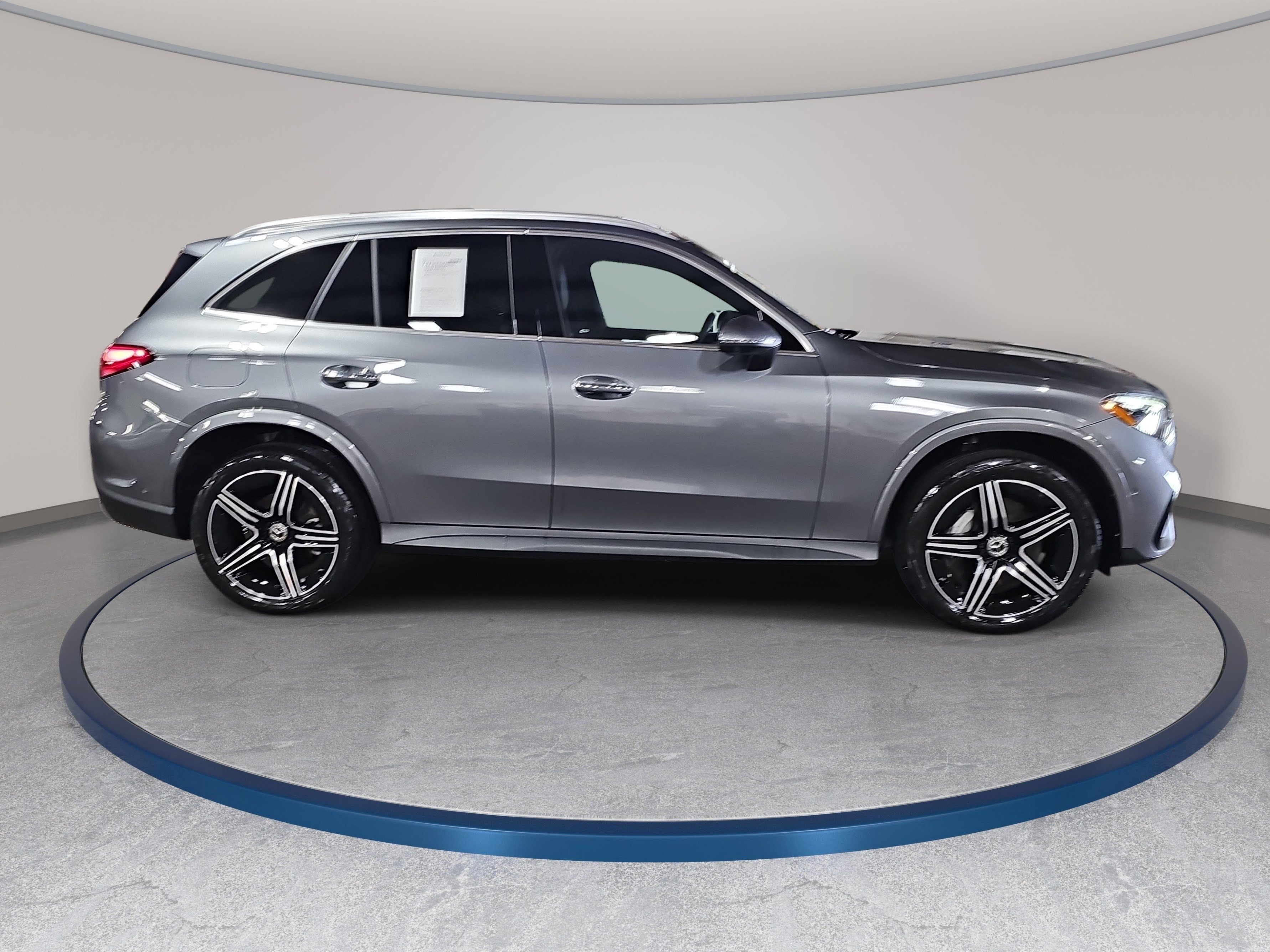 Certified 2023 Mercedes-Benz GLC 300 4MATIC image 5