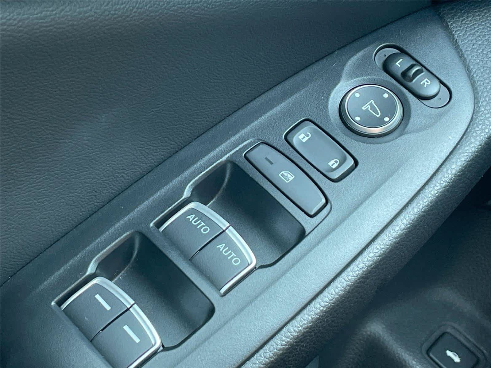 Used 2021 Honda Accord LX image 17