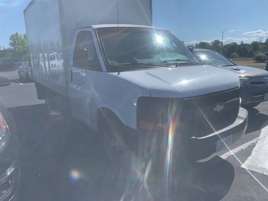 Used 2016 Chevrolet Express 3500 RWD image 4