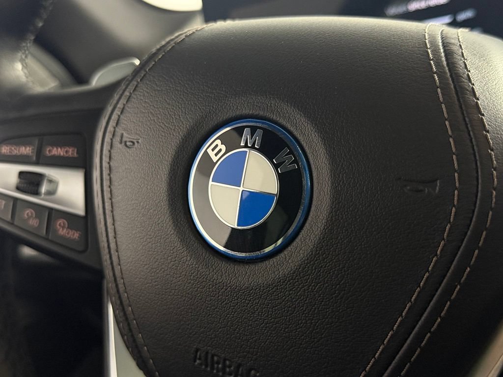 Used 2025 BMW X5 xDrive50e AWD/4WD image 23