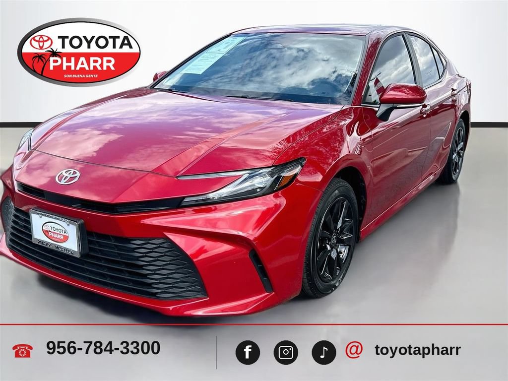 Used 2025 Toyota Camry LE w/ Convenience Package FWD image 1