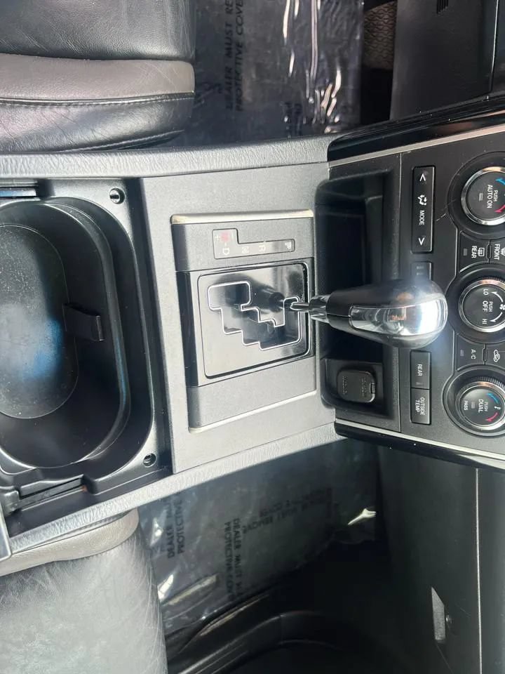 Used 2011 MAZDA CX-9 Touring w/ Moonroof & Bose Audio Pkg FWD image 16