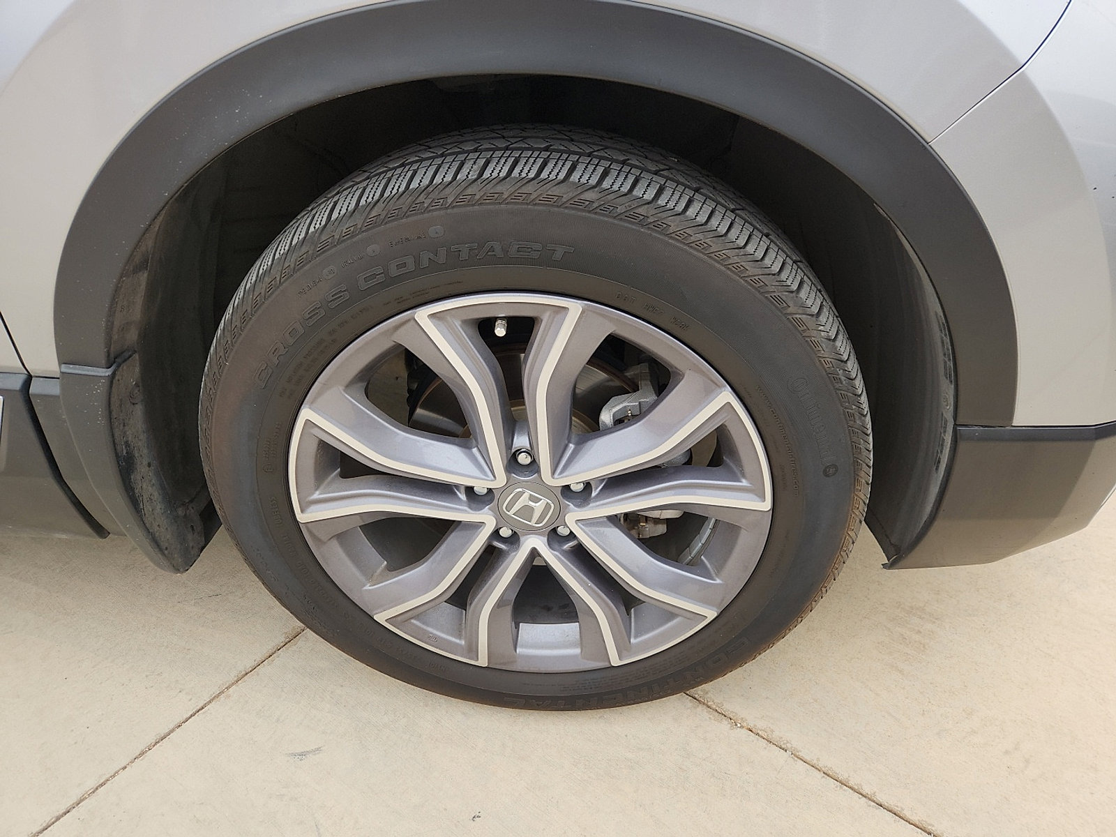 Used 2020 Honda CR-V Touring image 9