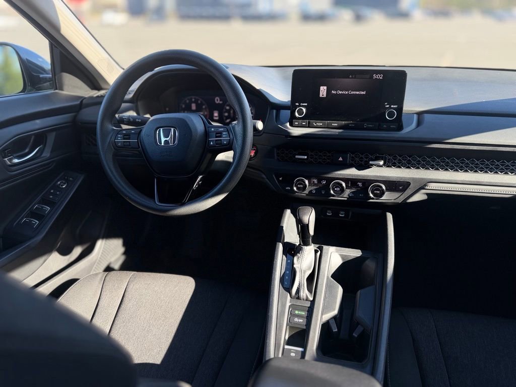 Used 2023 Honda Accord EX image 11