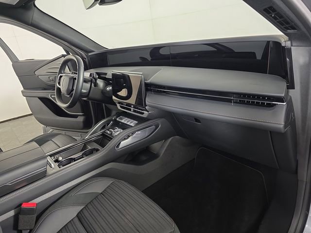 Used 2025 Lincoln Nautilus Reserve w/ Jet Appearance Package AWD/4WD image 18