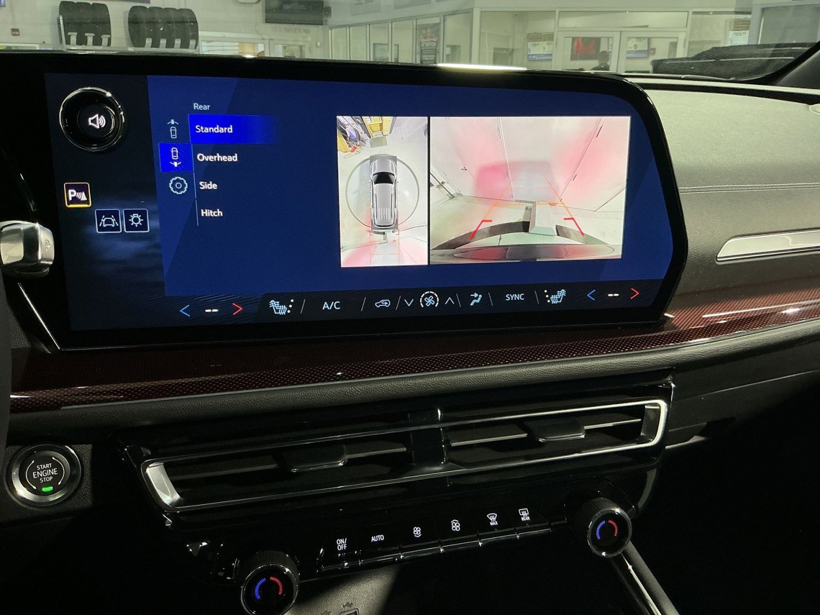 New 2026 Chevrolet Traverse Z71 w/ Enhanced Driving Package image 27