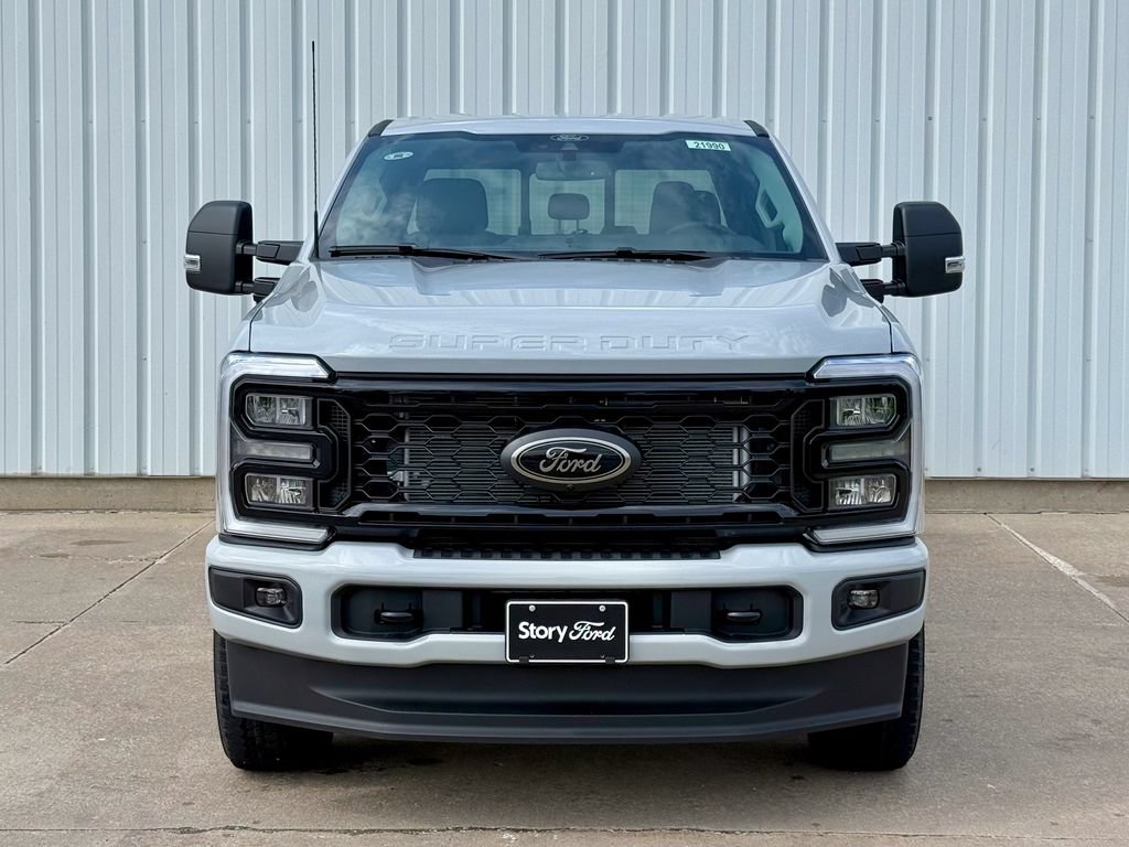 New 2026 Ford F250 XLT w/ XLT Premium Package AWD/4WD image 9