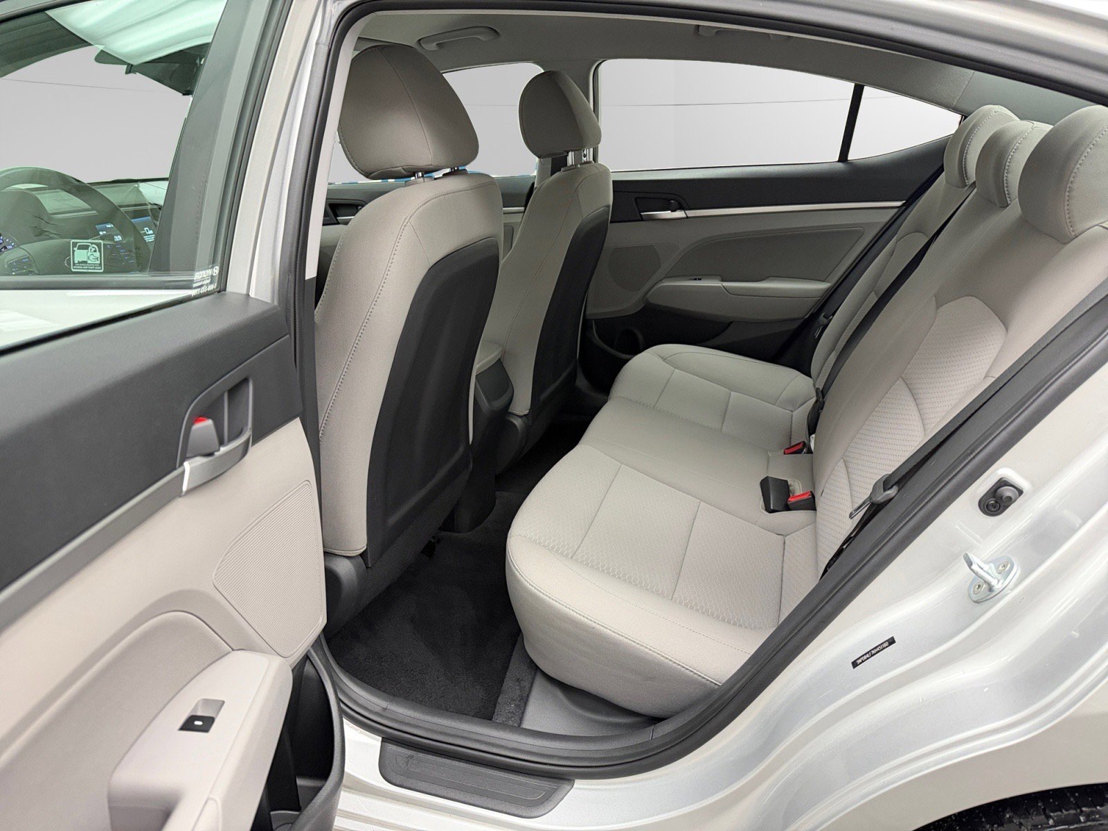 Used 2019 Hyundai Elantra SEL image 13