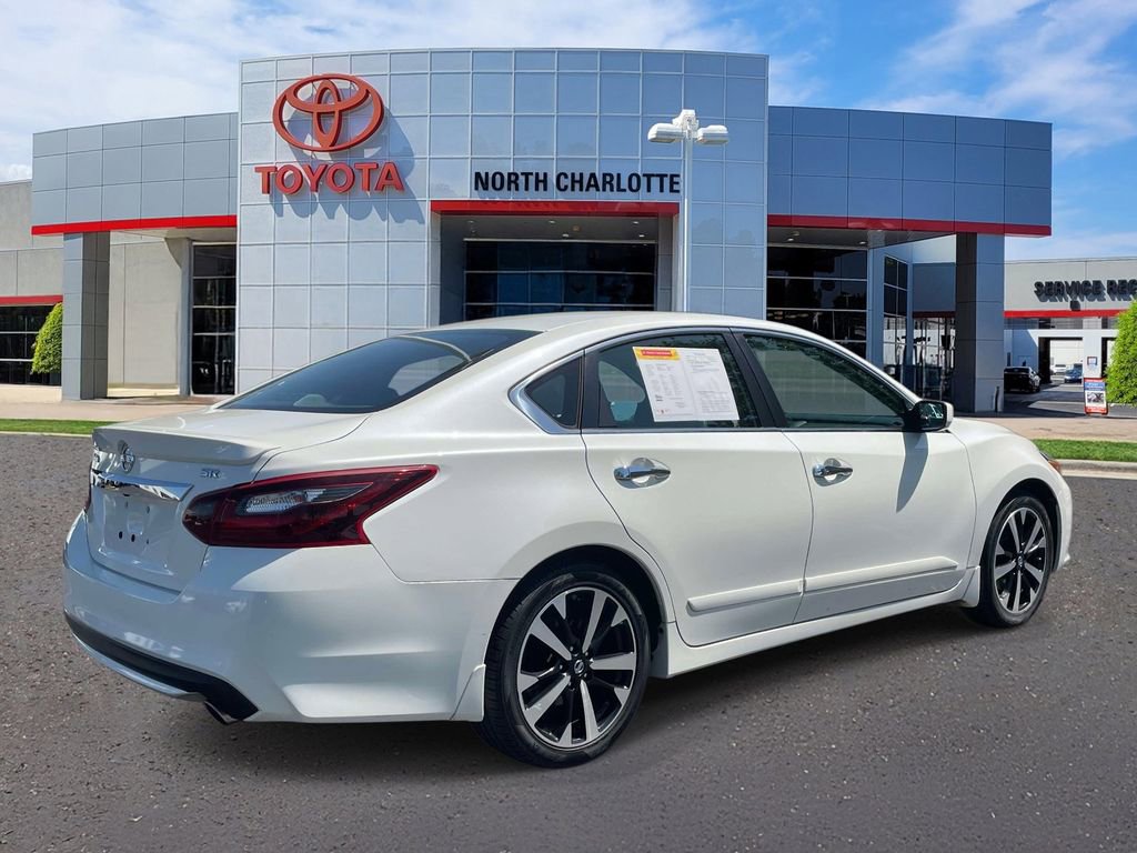 Used 2018 Nissan Altima 2.5 SR FWD image 6