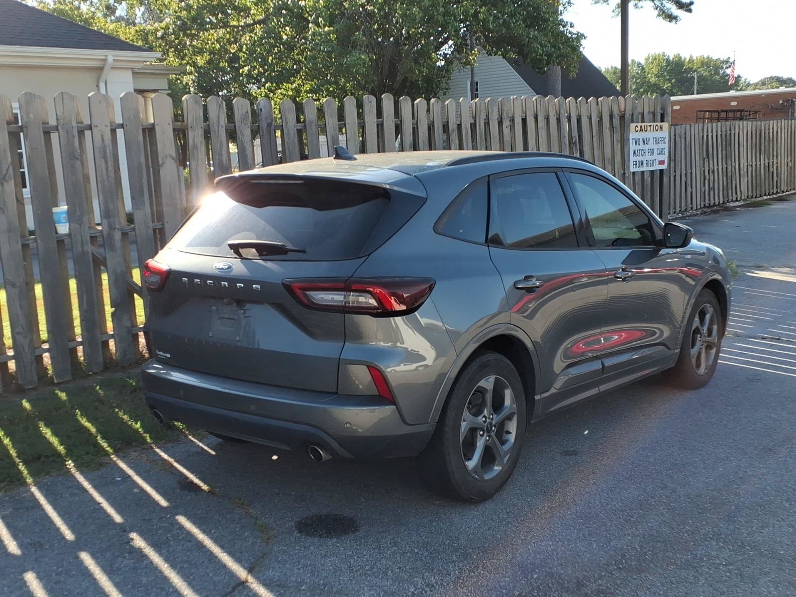 Used 2023 Ford Escape ST-Line w/ Tech Pack #1 FWD image 5