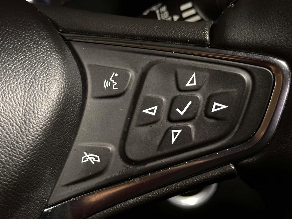 Used 2023 Chevrolet Equinox LT image 23