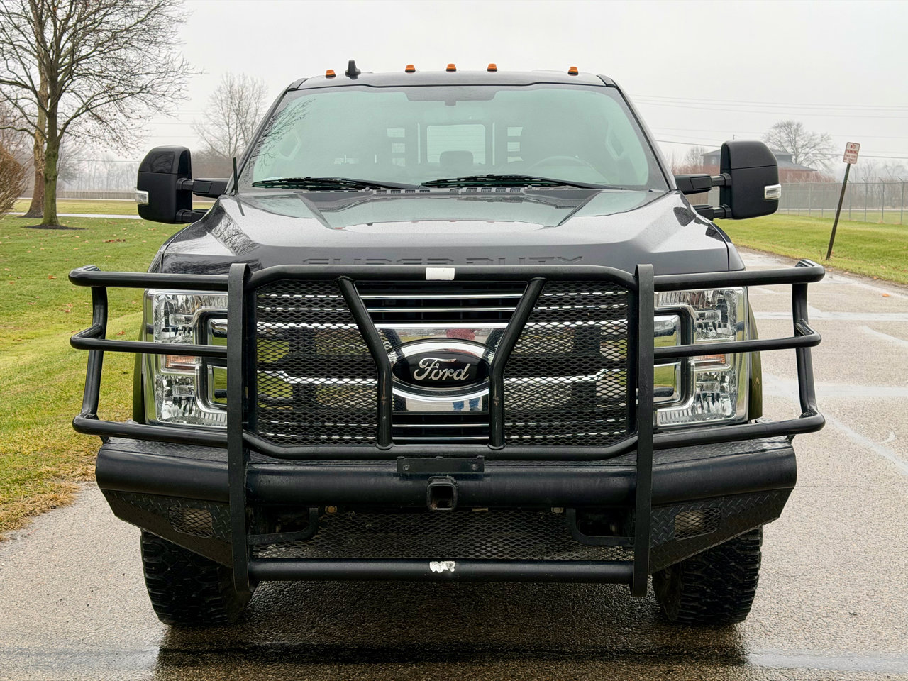 Used 2019 Ford F350 Lariat image 9