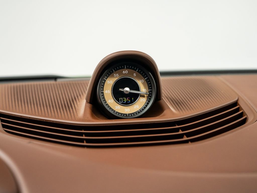 Used 2022 Porsche Taycan Turbo S image 18