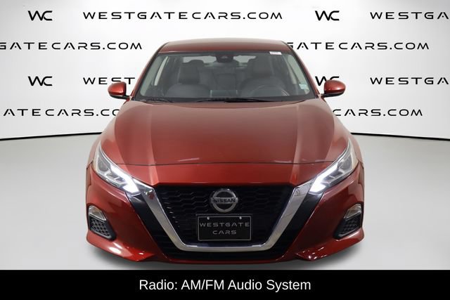 Used 2021 Nissan Altima 2.5 SV FWD image 2