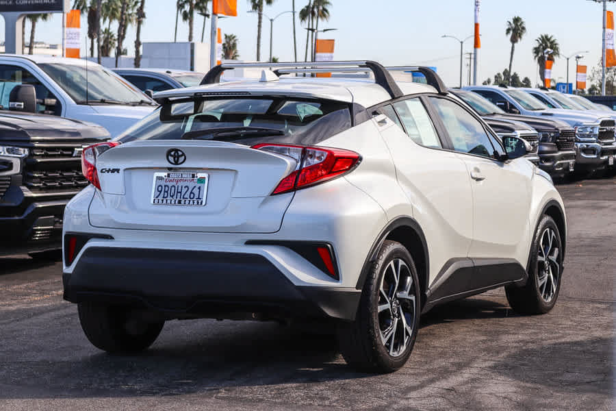 Used 2021 Toyota C-HR XLE FWD image 4