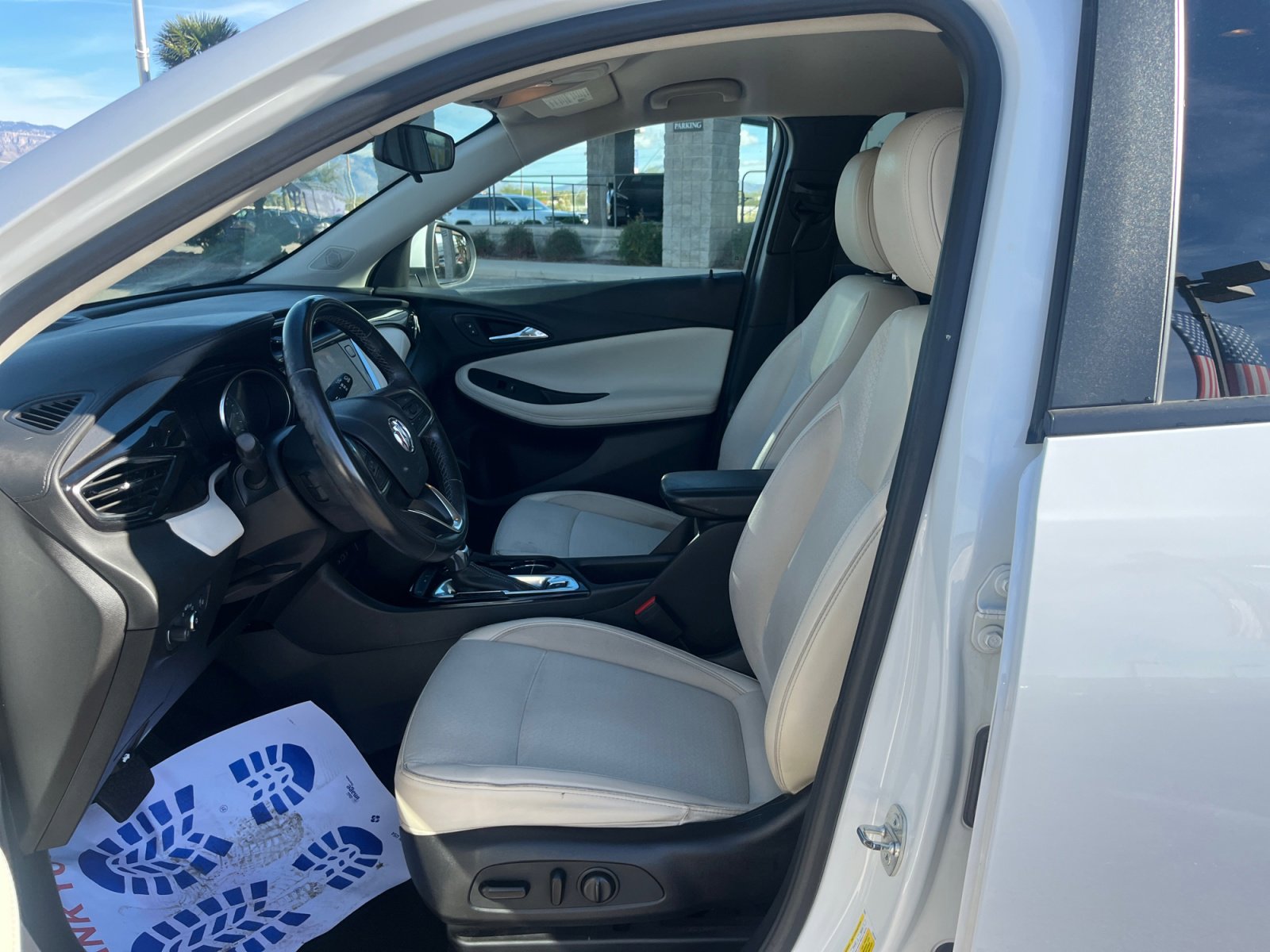 Used 2022 Buick Encore GX Select image 14