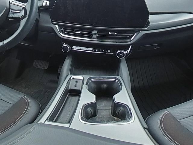 Used 2024 Chevrolet Equinox EV RS FWD image 22