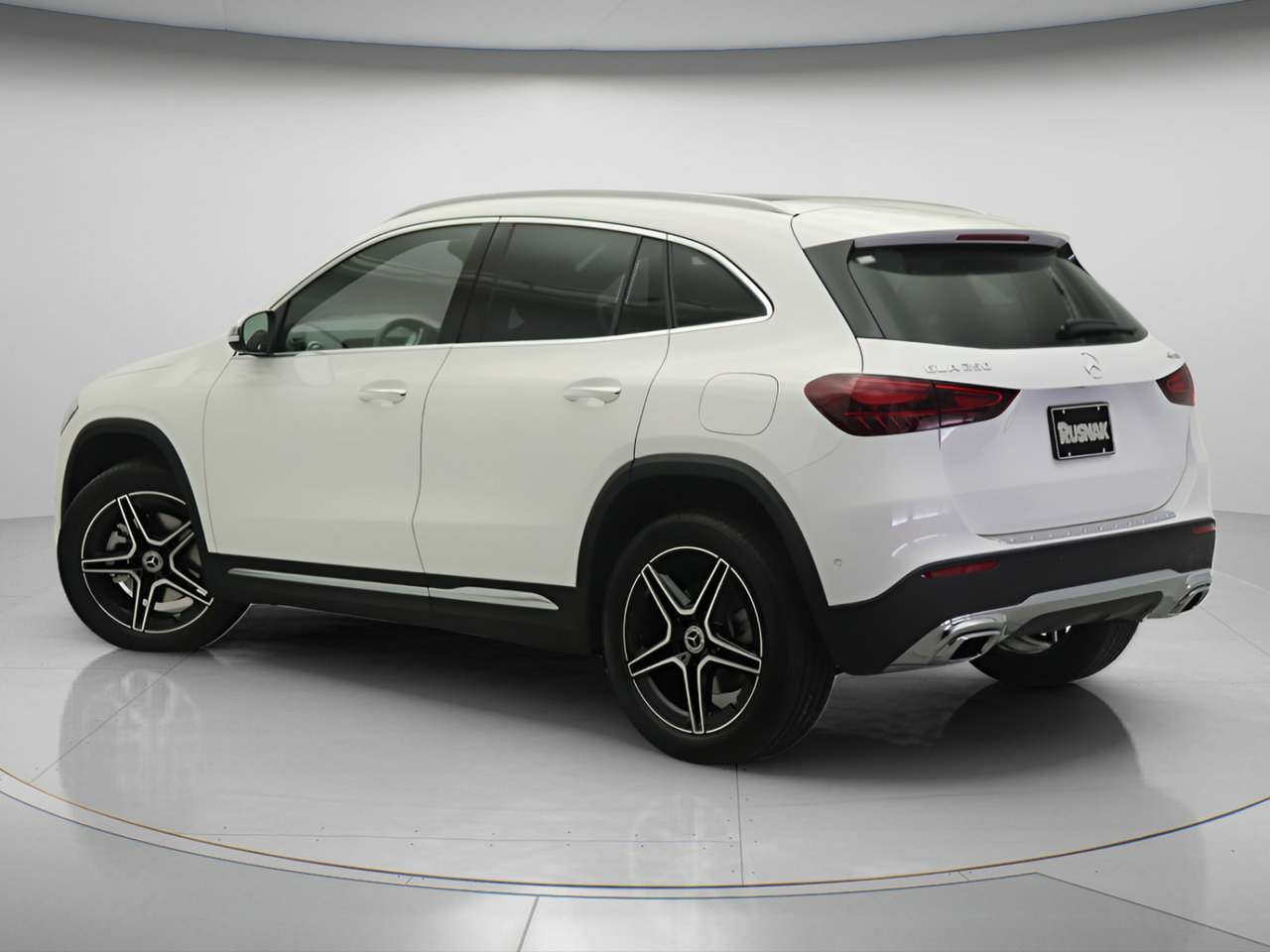 New 2026 Mercedes-Benz GLA 250 4MATIC image 2