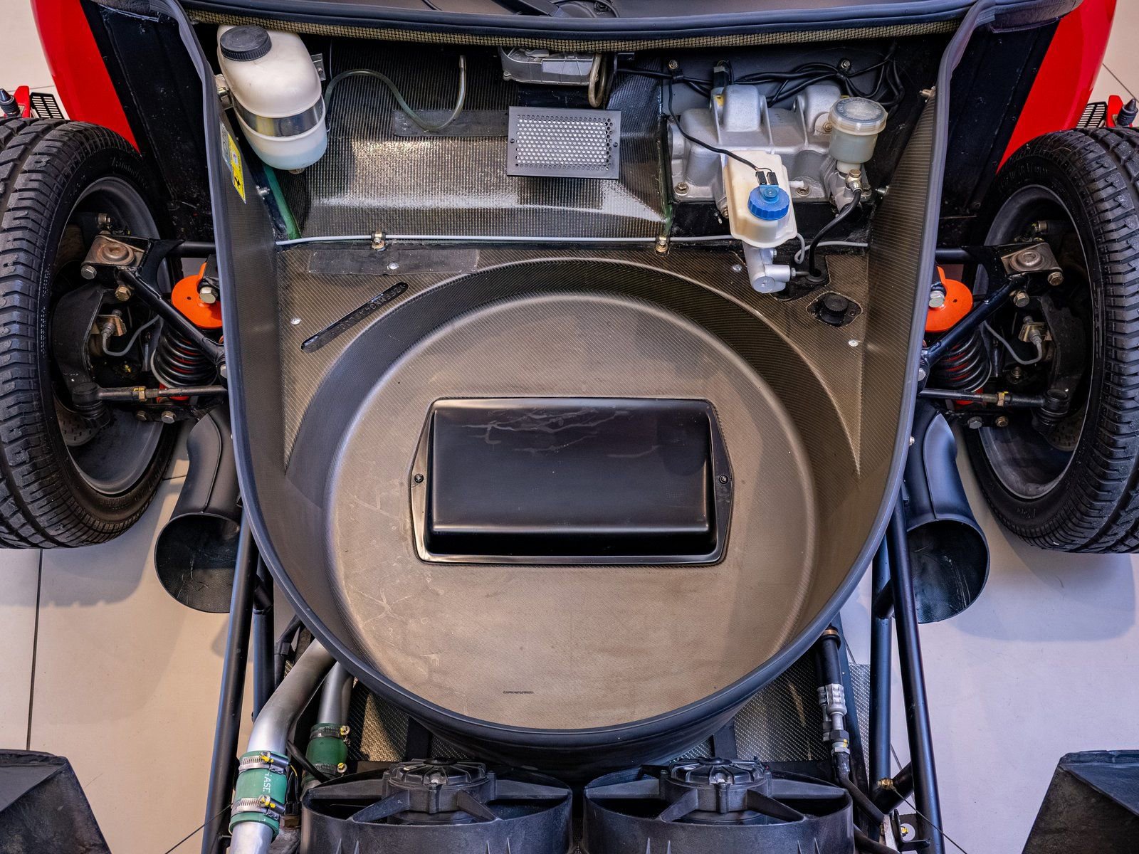 Used 1990 Ferrari F40 RWD image 22