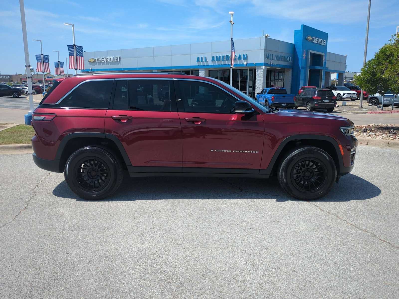 Used 2023 Jeep Grand Cherokee Limited RWD image 9