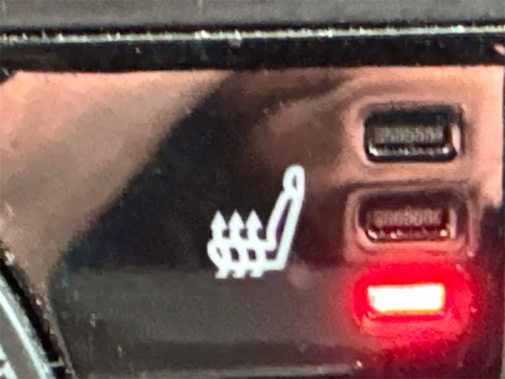 Used 2024 Toyota Tacoma TRD Off-Road image 28