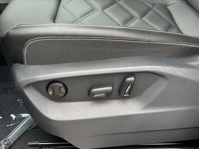 Used 2025 Volkswagen Atlas SE image 20