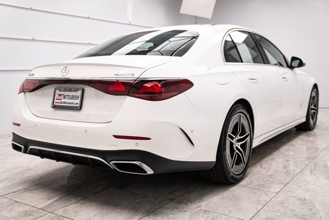 Used 2025 Mercedes-Benz E 350 4MATIC Sedan image 7