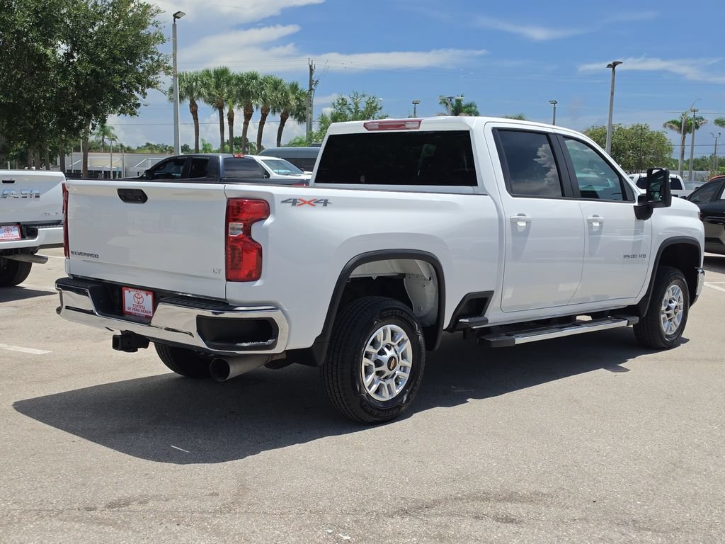 Used 2025 Chevrolet Silverado 2500 LT w/ Convenience Package AWD/4WD image 7