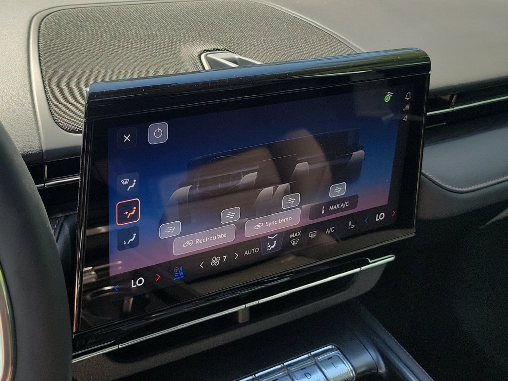 New 2026 Lincoln Nautilus Reserve w/ Jet Appearance Package AWD/4WD image 27