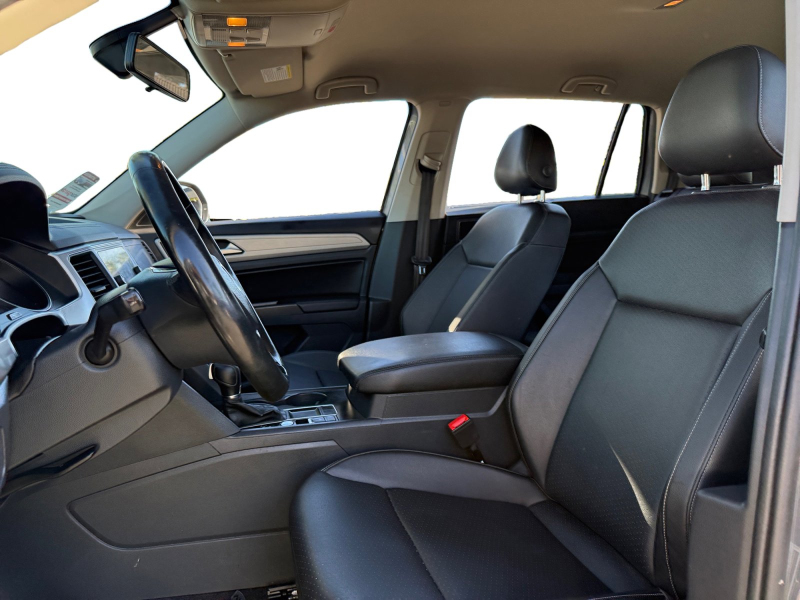 Used 2019 Volkswagen Atlas SE w/ Towing Package image 6