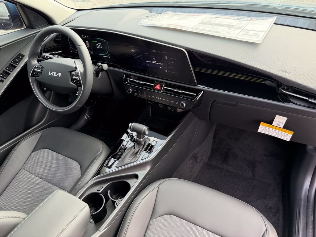 New 2026 Kia Niro EX FWD image 11