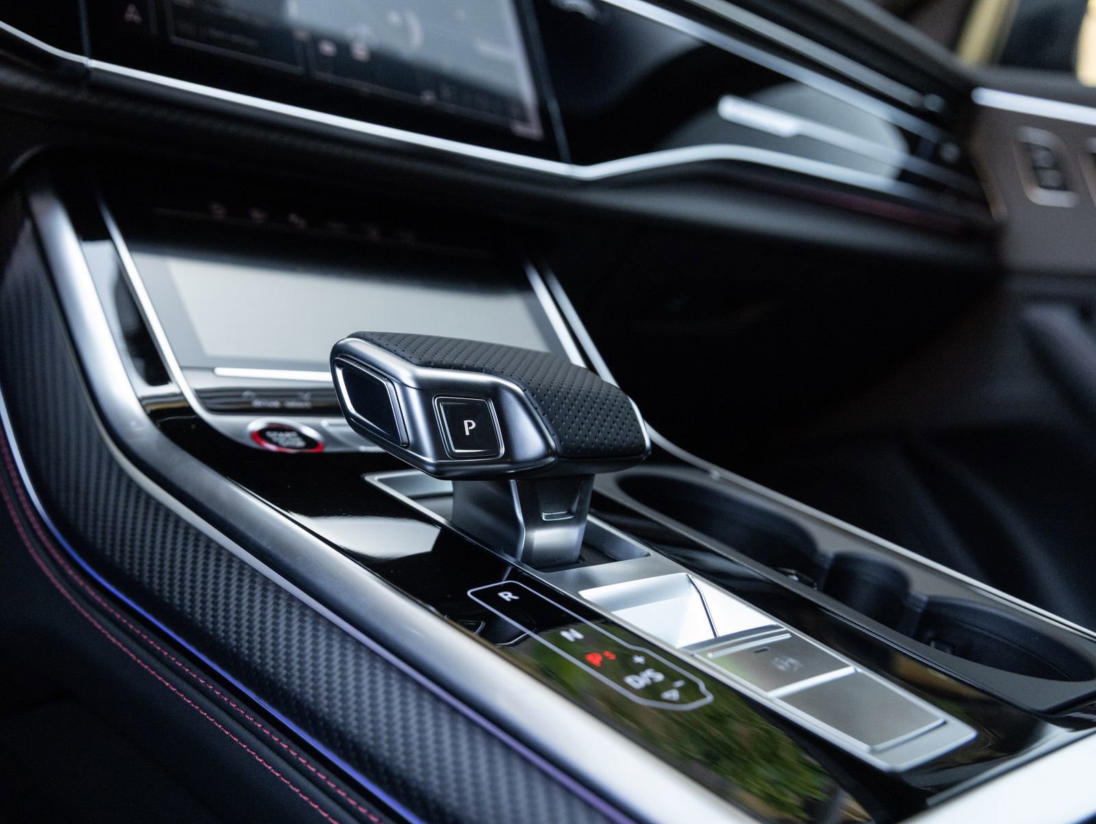 Used 2025 Audi RS Q8 performance w/ Matte Carbon Package image 27