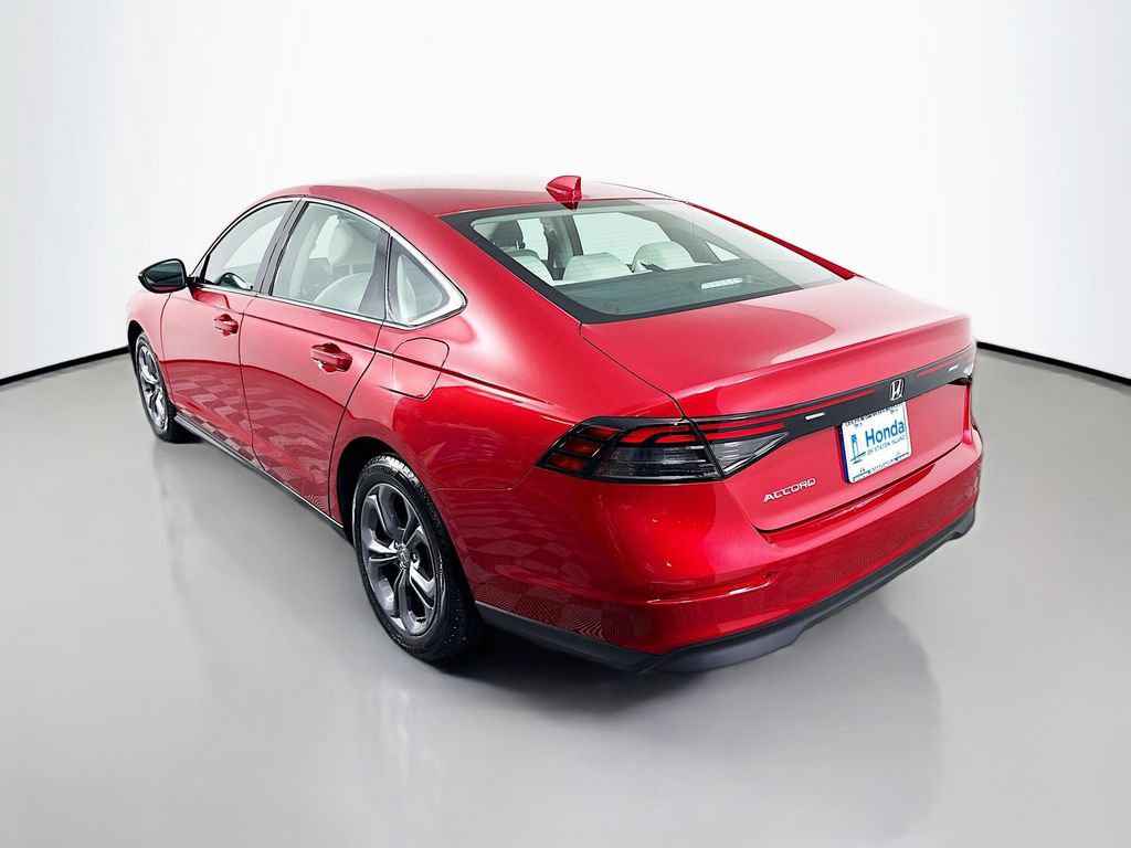 Certified 2023 Honda Accord EX image 4
