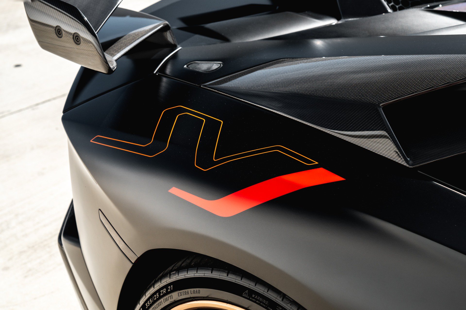 Used 2020 Lamborghini Aventador SVJ AWD/4WD image 20