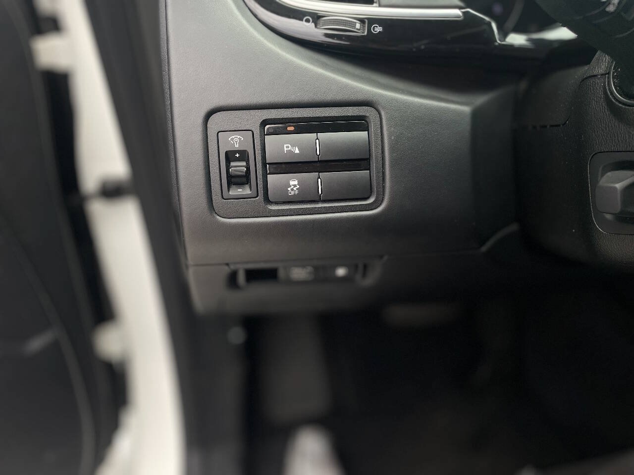 Used 2016 Kia K900 Luxury RWD image 15