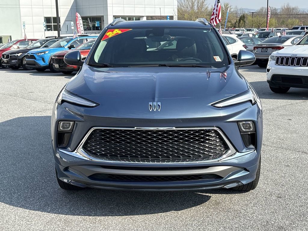 Used 2024 Buick Encore GX Avenir image 5