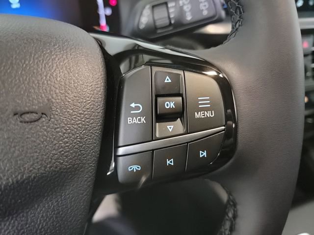 New 2025 Ford Escape SE w/ Class II Trailer Tow Package image 12