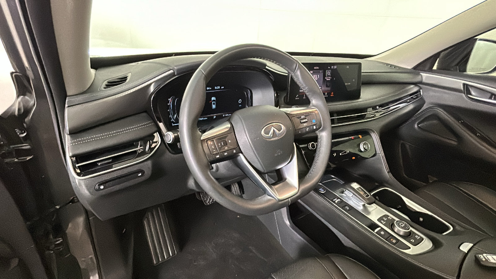 Used 2024 INFINITI QX60 Luxe AWD/4WD image 13